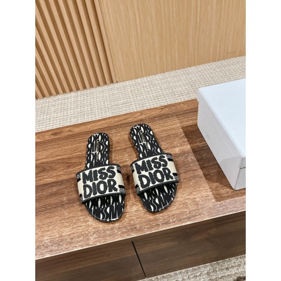 slippers slippers