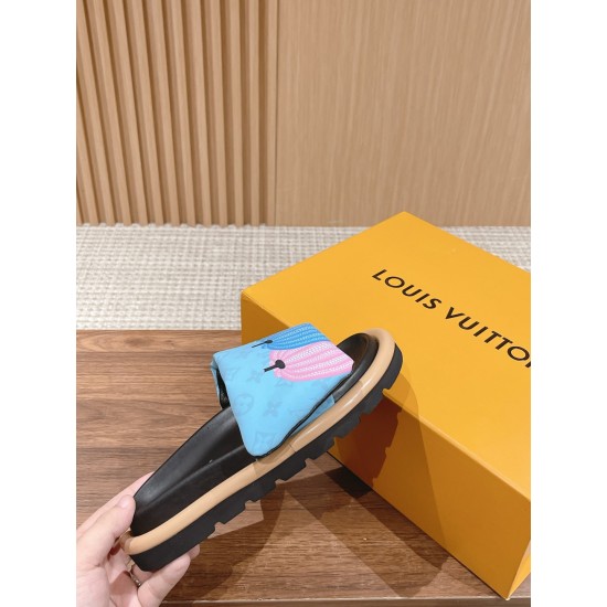LV SLIPPERS