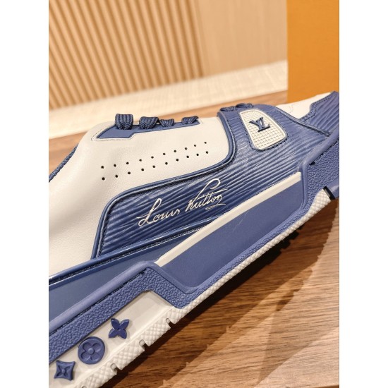 LV SNEAKERS