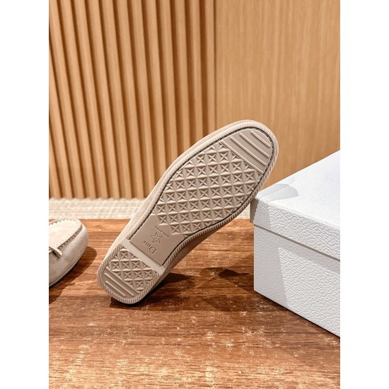 open-toed shoe open-toed shoe