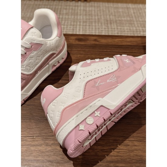 LV SNEAKERS