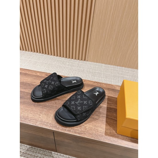 LV SLIPPERS