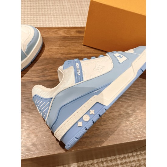 LV SNEAKERS