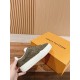 LV SNEAKERS