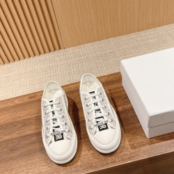 Embroidered Canvas Shoes