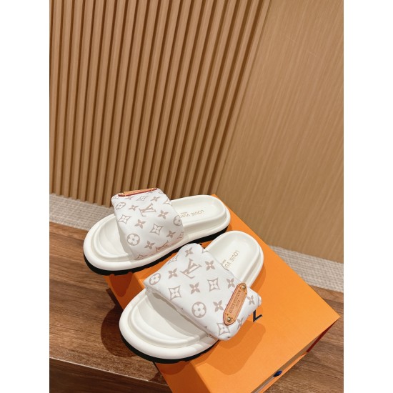LV SLIPPERS