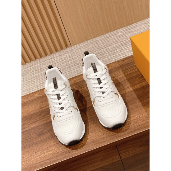 LV SNEAKERS