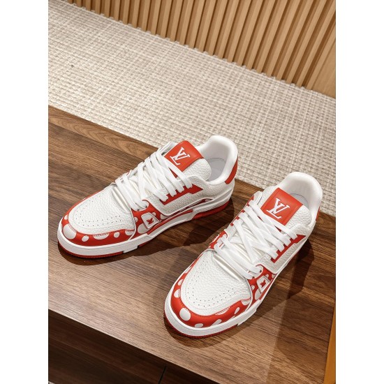 LV SNEAKERS