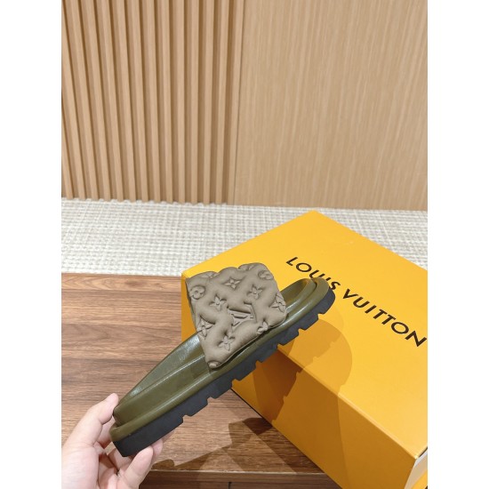 LV SLIPPERS