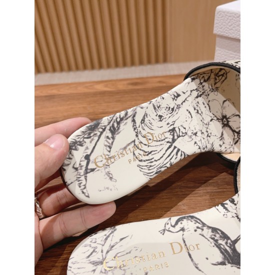 slippers slippers