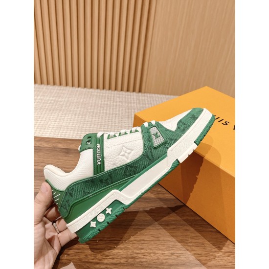LV SNEAKERS