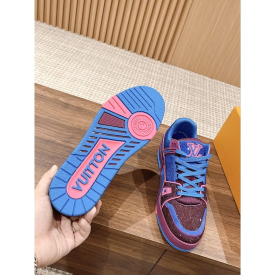 LV SNEAKERS