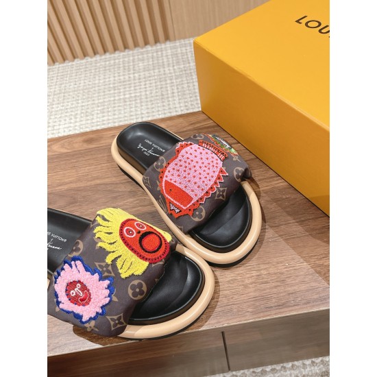 LV SLIPPERS