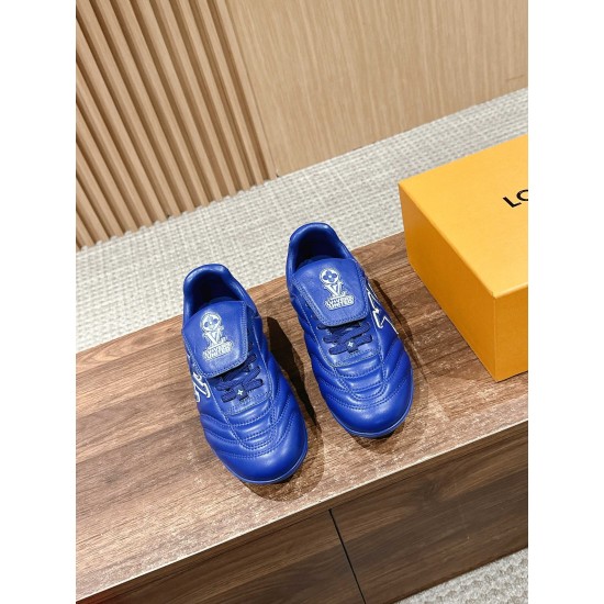 LV SNEAKERS
