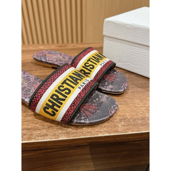 slippers slippers