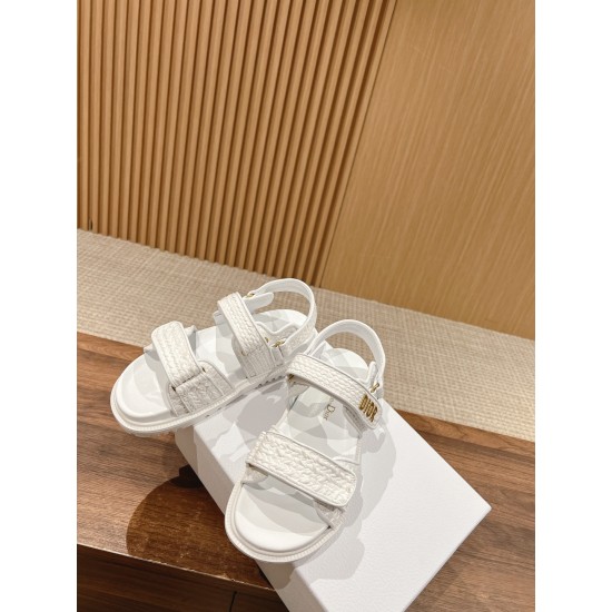 slippers slippers