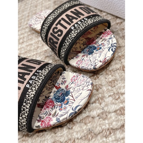 slippers slippers