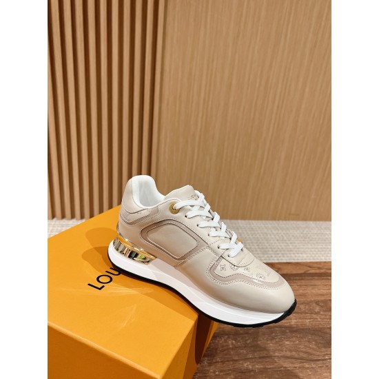 LV SNEAKERS