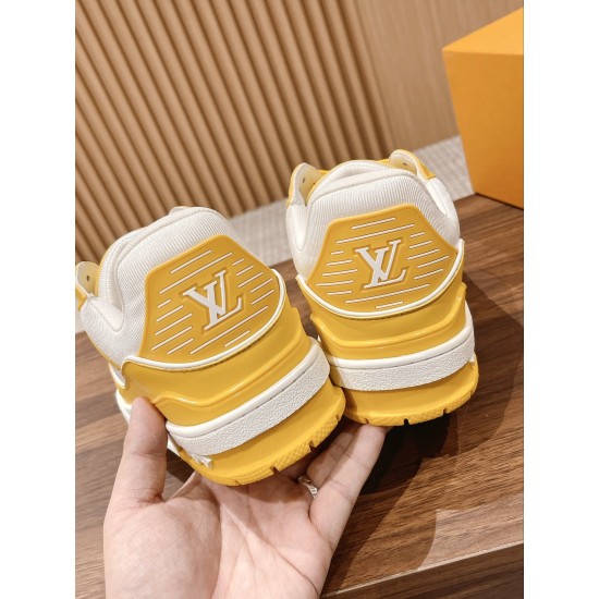 LV SNEAKERS