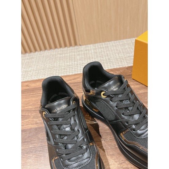 LV SNEAKERS