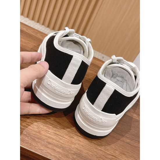 Embroidered Canvas Shoes Embroidered Canvas Shoes