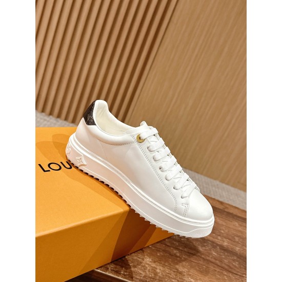 LV SNEAKERS