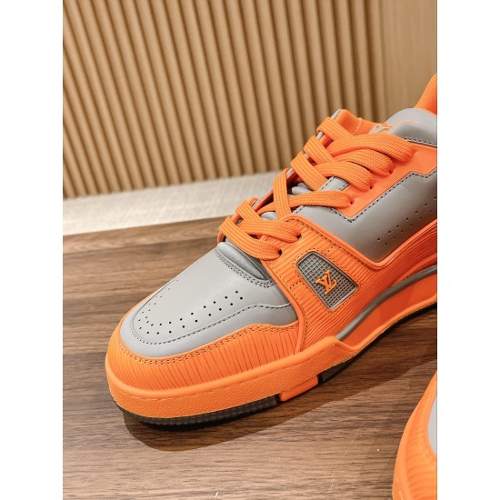 LV SNEAKERS