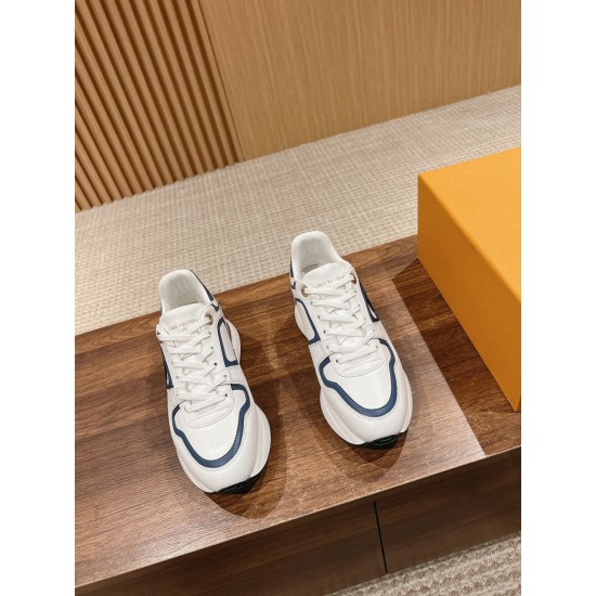 LV SNEAKERS