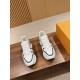 LV SNEAKERS