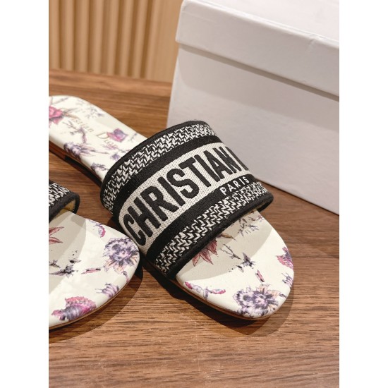 slippers slippers