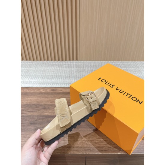 LV SLIPPERS