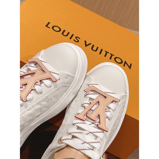 LV SNEAKERS