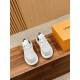 LV SNEAKERS
