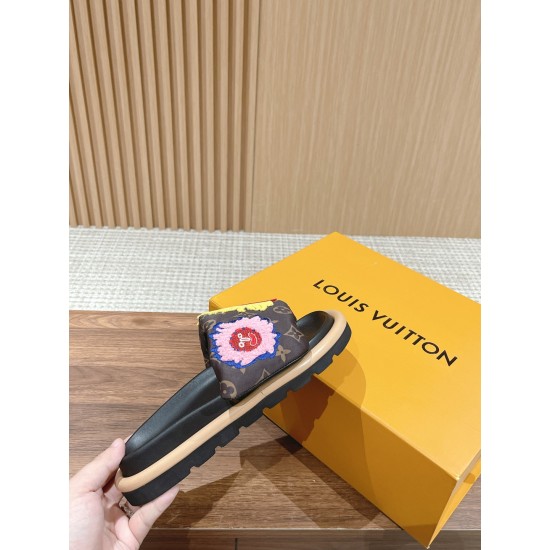 LV SLIPPERS