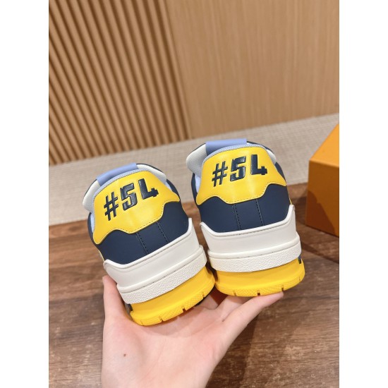 LV SNEAKERS