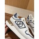 LV SNEAKERS