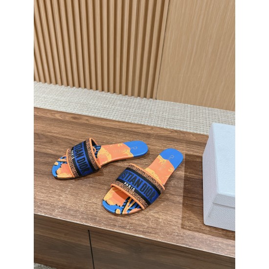slippers slippers