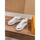 LV SNEAKERS