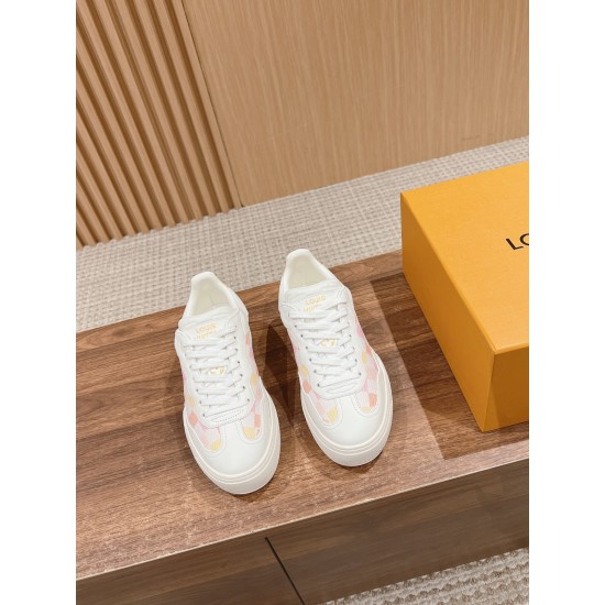 LV SNEAKERS