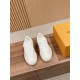 LV SNEAKERS
