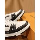 LV SNEAKERS