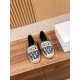 slippers slippers
