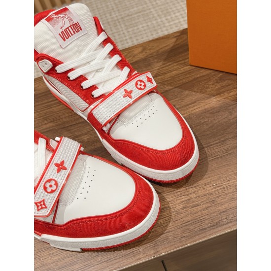 LV SNEAKERS