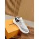 LV SNEAKERS