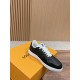 LV SNEAKERS