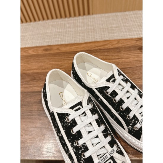 Embroidered Canvas Shoes Embroidered Canvas Shoes
