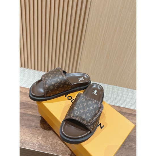 LV SLIPPERS