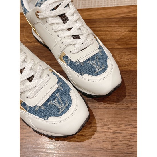 LV SNEAKERS