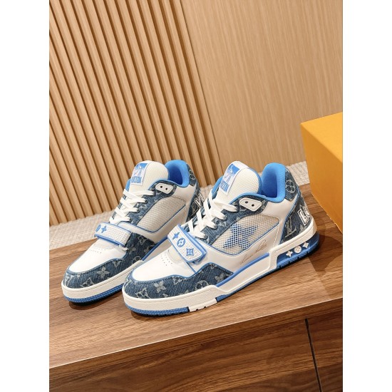 LV SNEAKERS