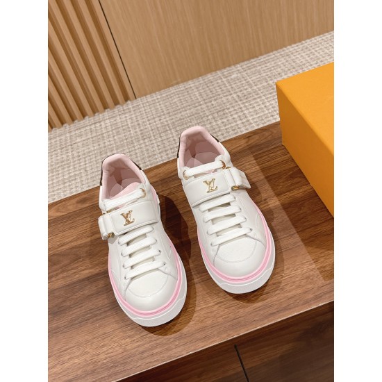 LV SNEAKERS